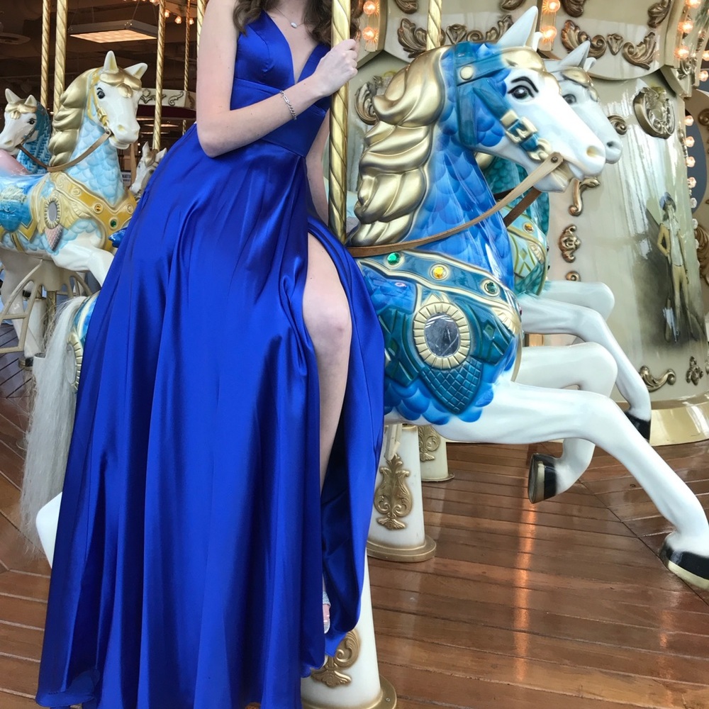 long blue prom dress